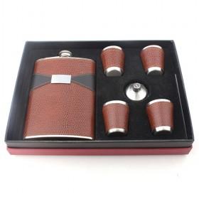 High Quality Wine Set With 1 Hip Flask, 4 Shot Glasses, 1 Funnel, Perfect Gift Set For Friends