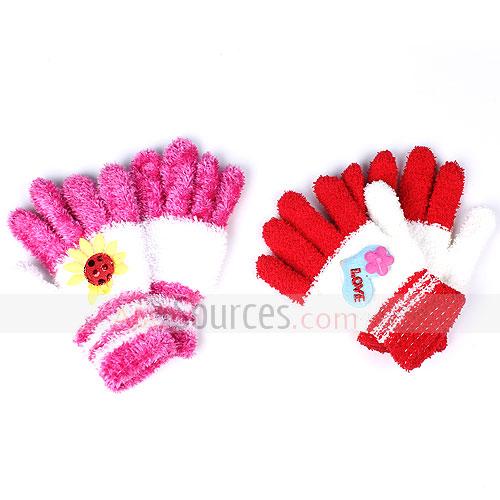 Feather yarn gloves