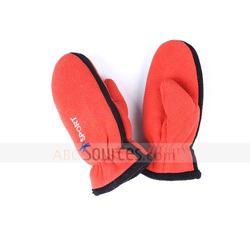 woman fleece mittens