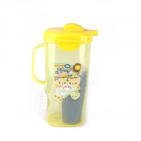 Exquisite Design With Cute Baby Bear Printing Plastic Drinking Cup Set