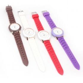 Classic Gel Silicone Cute Serial Round Silicon Waterproof And Diamond-Decorative Ladies Quartz Wrist Sport Watch