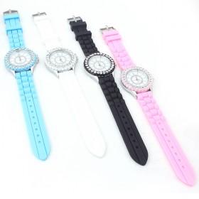 Hot Sale Fashionable Multi-colors Silicon Waterproof Diamond-Decorative Lady Quartz Sport Wrist Watch Collection