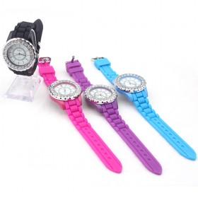 New Arrival Multi-colors Silicon Waterproof Diamond-Decorative Lady Quartz Sport Wrist Watch Collection