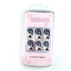 Pink Artificial Heart Fake Nail Set