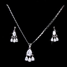 Best Selling Zircon Necklace Set