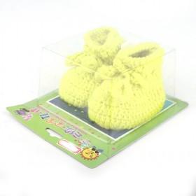 100% Handmade Lovely Light Yellow And Green Thicken Soft Design Wool Knitting Baby Shoes