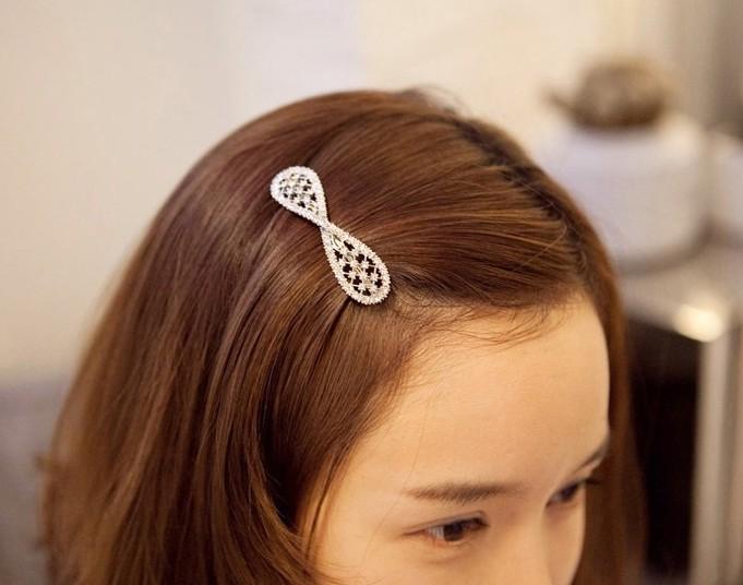 Elegant Silver Tone Rhinestone Pearl Hair Barrette