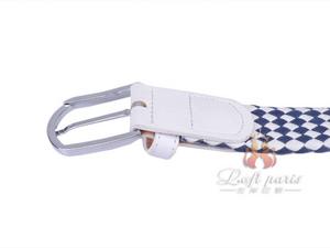 Waved woven belt