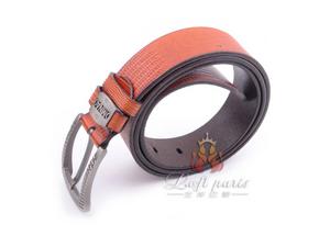 Leather pin buckle belt