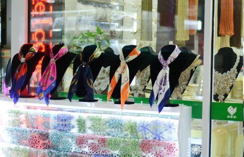 garment accessories in Yiwu market